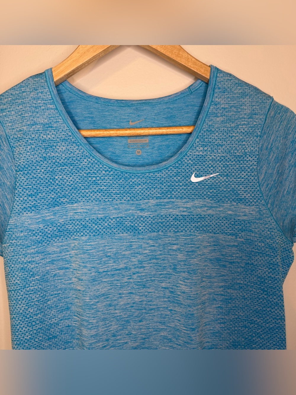 Nike Dri-FIT Women’s Running Short Sleeve Athletic Top Blue Heather Size Medium - Picture 2 of 6